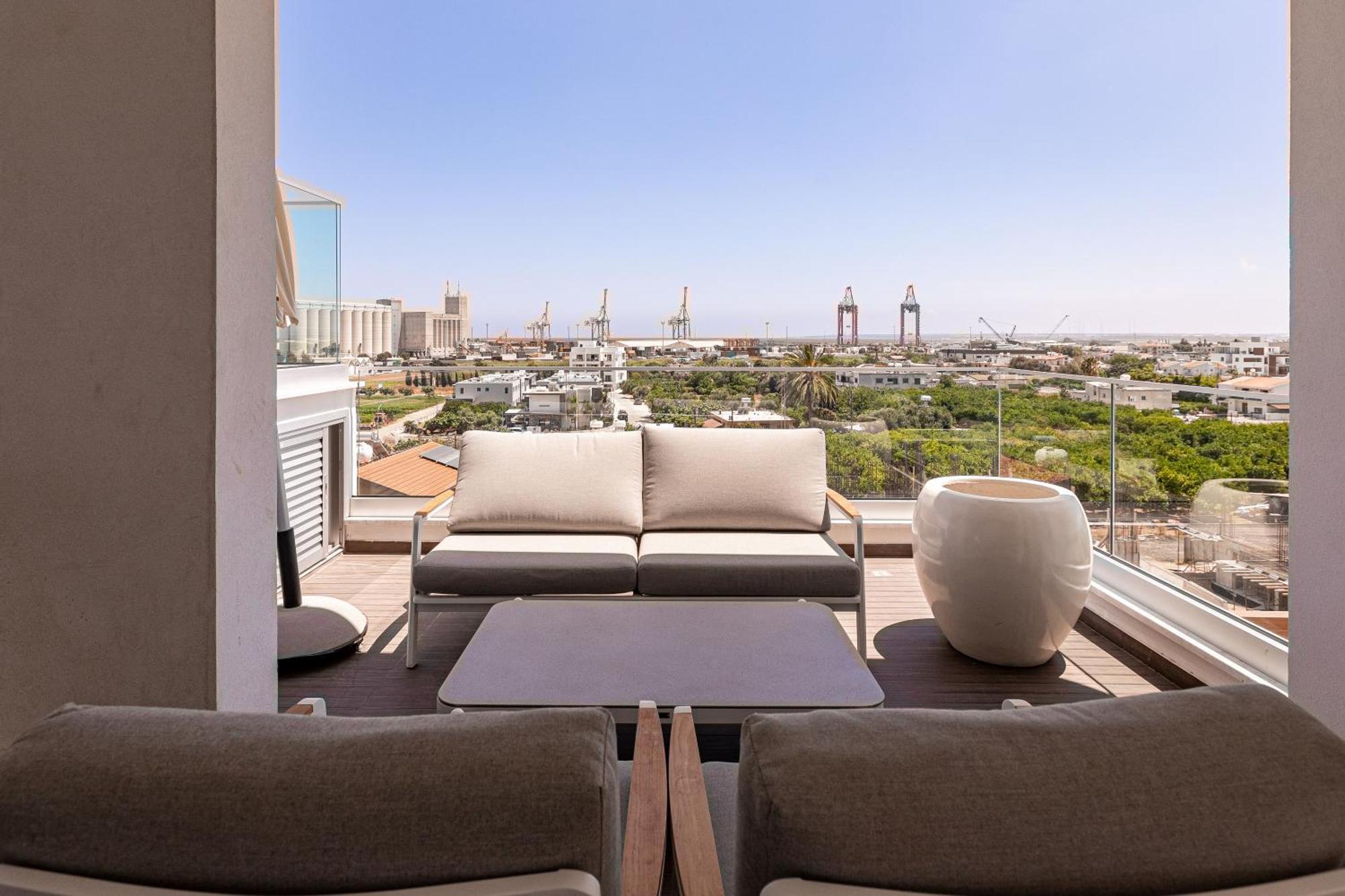 Yamas Urban Living Zakaki Pool Penthouses & Apartments Limassol Exterior foto