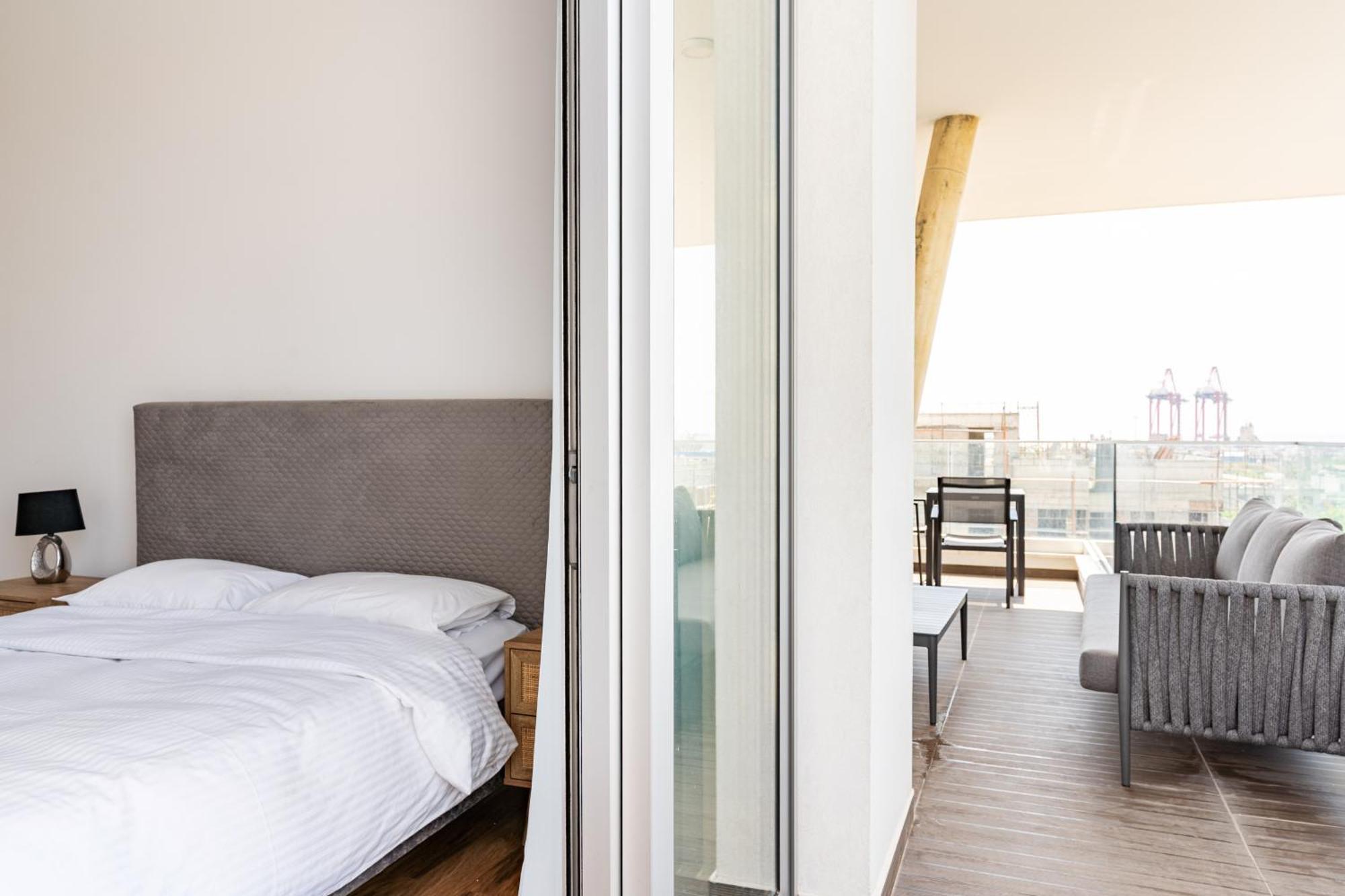 Yamas Urban Living Zakaki Pool Penthouses & Apartments Limassol Exterior foto