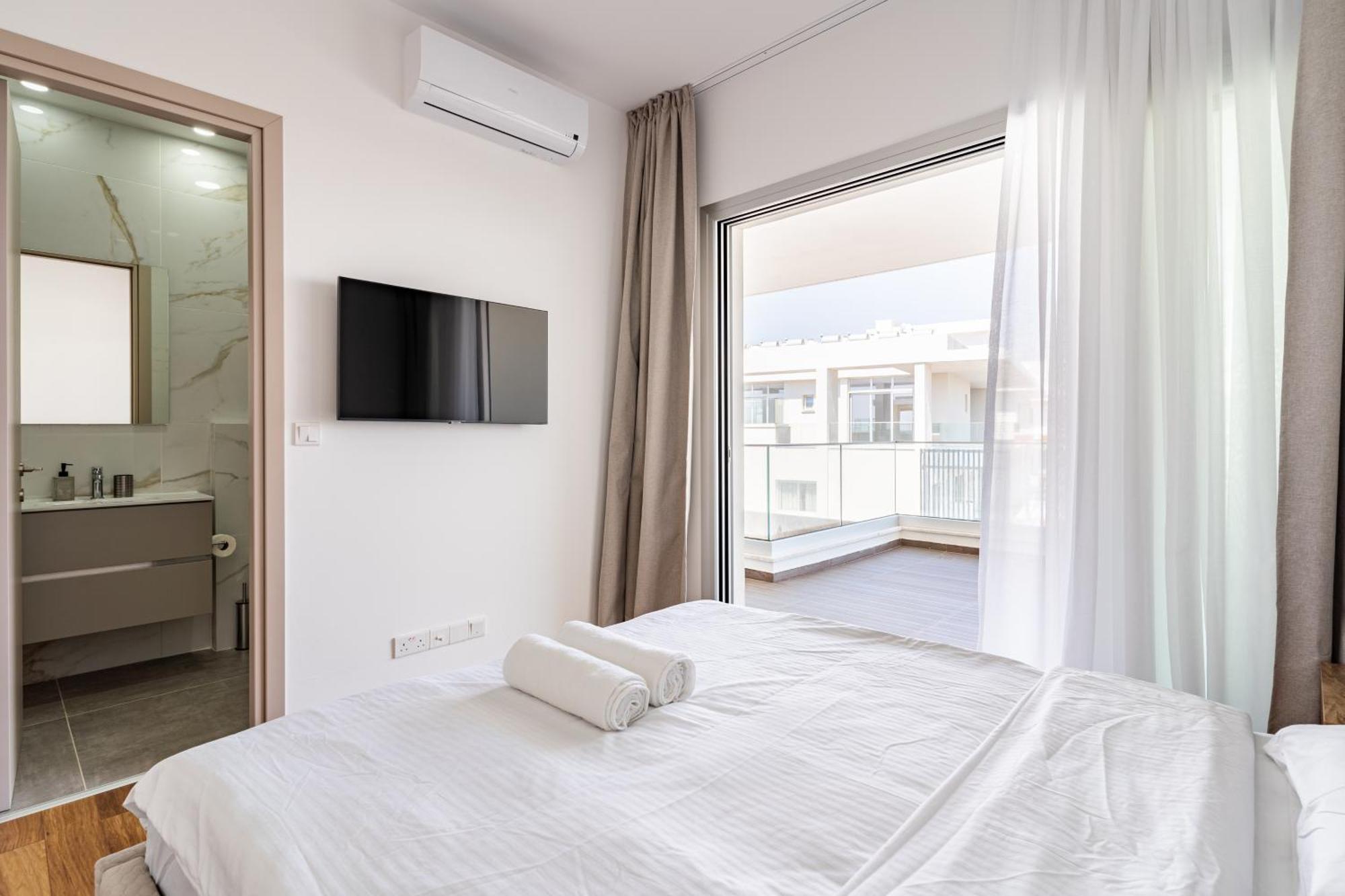 Yamas Urban Living Zakaki Pool Penthouses & Apartments Limassol Exterior foto